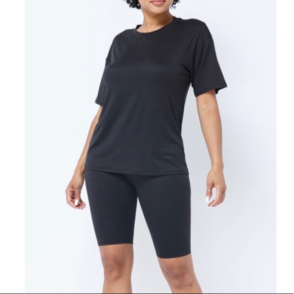 SET- t-shirt & shorts
